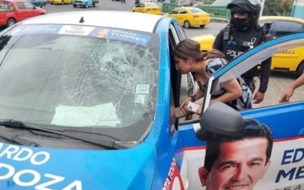 Um dia após atentado a Villavicencio, carro de outra candidata é alvejado