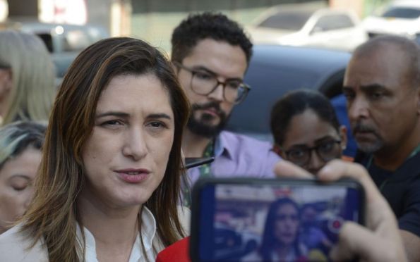 Vereadora viúva de Marielle Franco registra ameaça de estupro