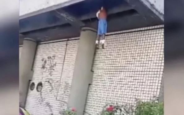 Vídeo: paciente cai de uma altura de 5m ao tentar fugir de hospital
