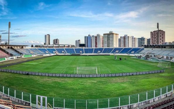 Arena Batistão recebe partida de futebol americano neste sábado (16)