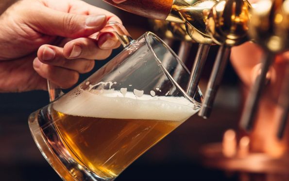 Cerveja é a forma mais segura de consumir álcool, diz pesquisador