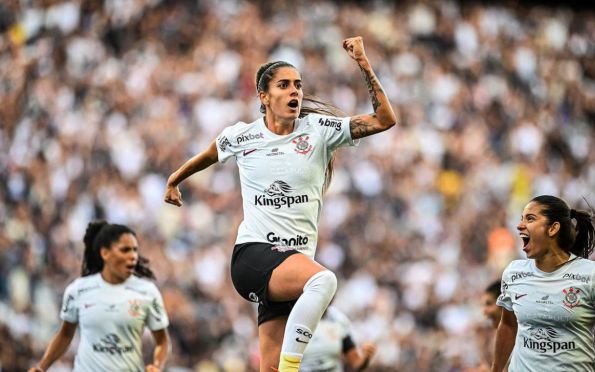 Com técnico da Seleção, Corinthians conquista o Brasileirão feminino