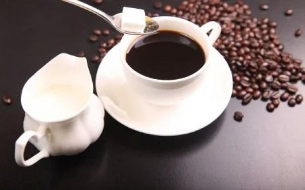 Descubra se você está viciado em café e quais são os riscos à saúde