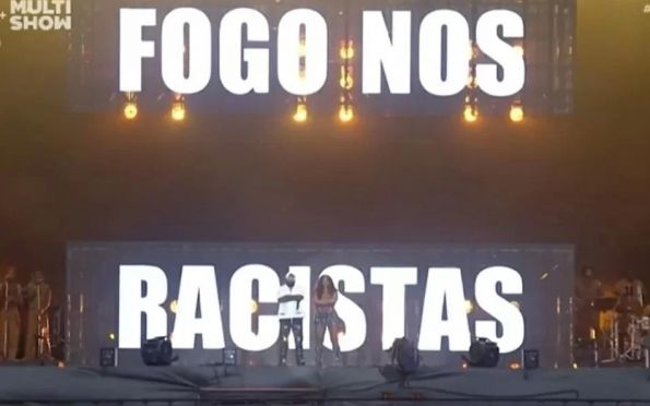 Iza e Djonga mandam recado no palco do The Town: “Fogo nos racistas”