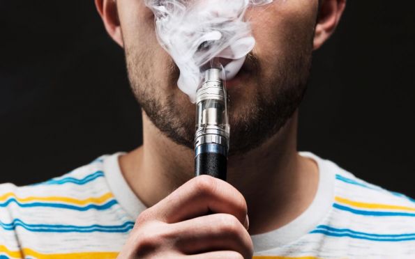 Uso de vape pode diminuir quantidade de espermatozoides, diz estudo