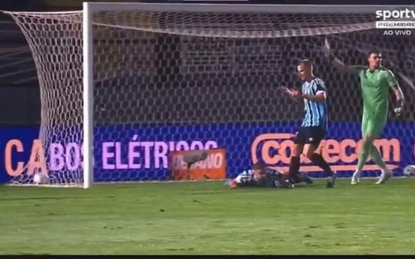 Vídeo: com gol contra bizarro, Red Bull Bragantino vence o Grêmio