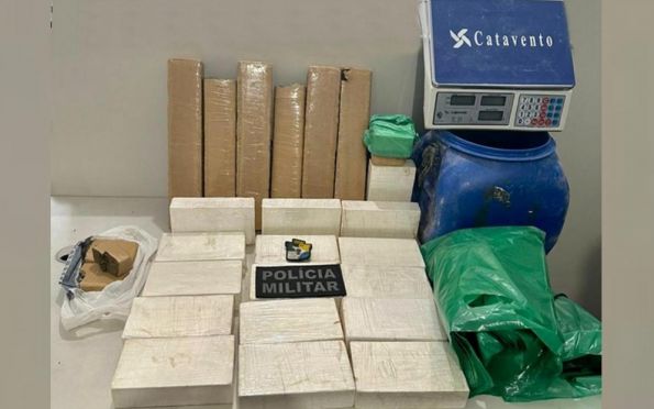 28kg de drogas são apreendidas dentro de tonel no Pai André, em Socorro
