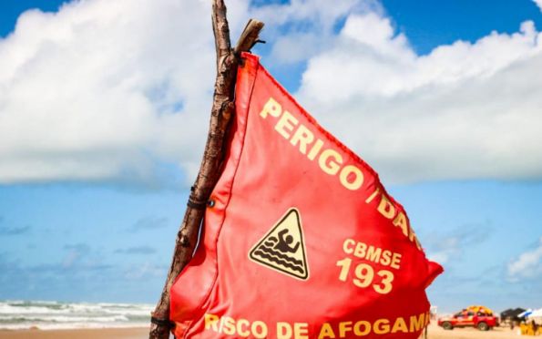 Bombeiros alertam sobre as bandeiras vermelhas em praias e balneários