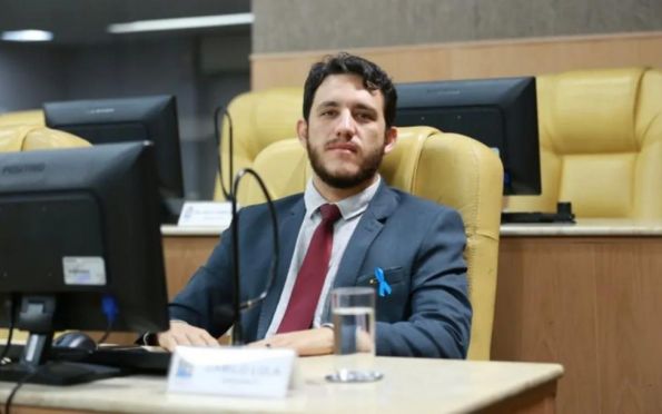 Camilo Feitosa Daniel é empossado como vereador de Aracaju