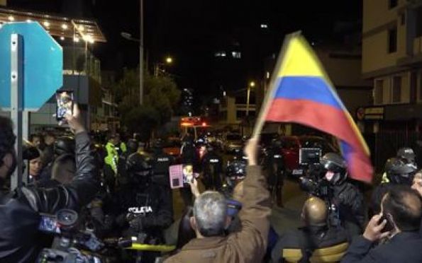 Daniel Noboa vence segundo turno e é eleito presidente do Equador