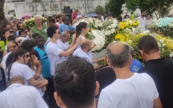 Despedida de médico baiano morto em quiosque no Rio gera comoção