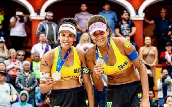 Duda e Ana Patrícia conquistam vice-campeonato mundial de vôlei de praia