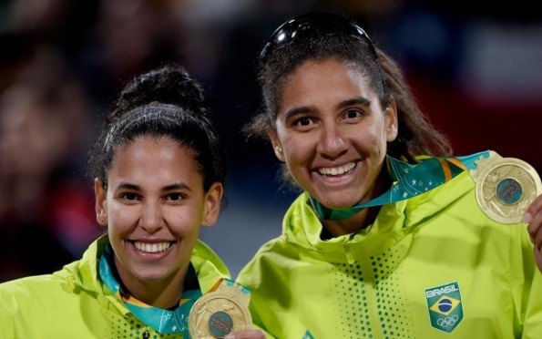 Duda e Ana Patrícia vencem final e conquistam ouro no Pan de Santiago