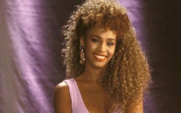 Faixa de Whitney Houston é eleita a melhor música pop do mundo