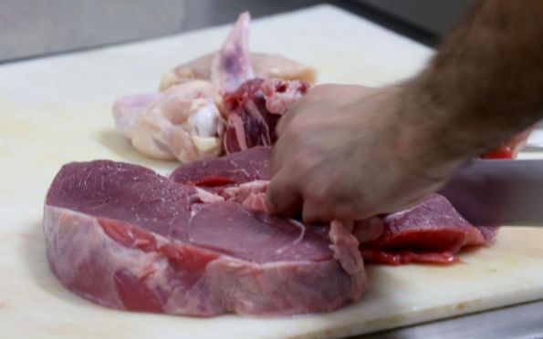 Harvard sugere reduzir carne vermelha para evitar diabetes