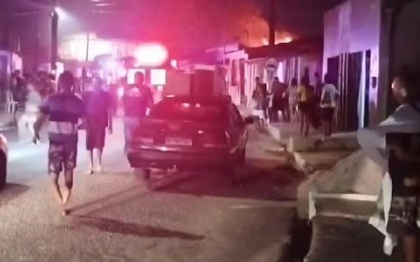 Incêndio atinge duas casas no Bugio, Zona Norte de Aracaju