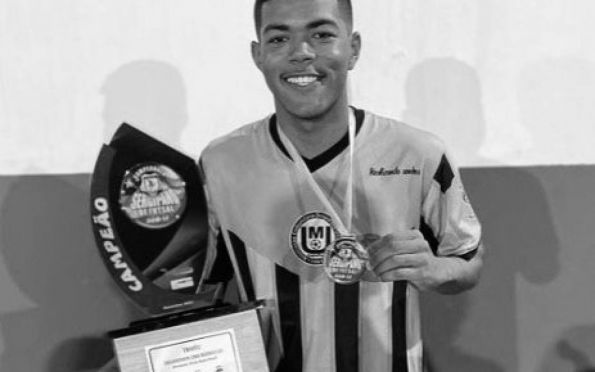 Jogador de futebol morre afogado no Rio São Francisco, em Propriá (SE)