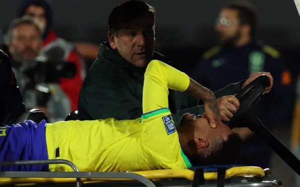 Neymar fará cirurgia e ficará fora dos gramados de 6 meses a um ano