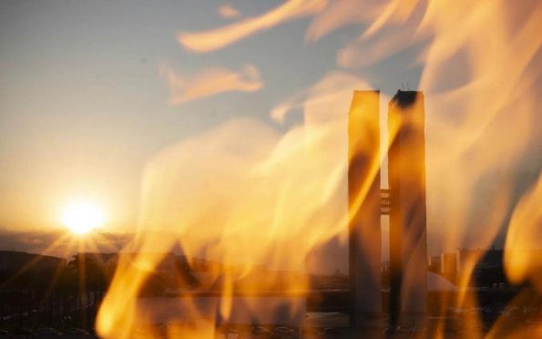 Pegando fogo! Nova onda de calor deve atingir o Brasil em outubro