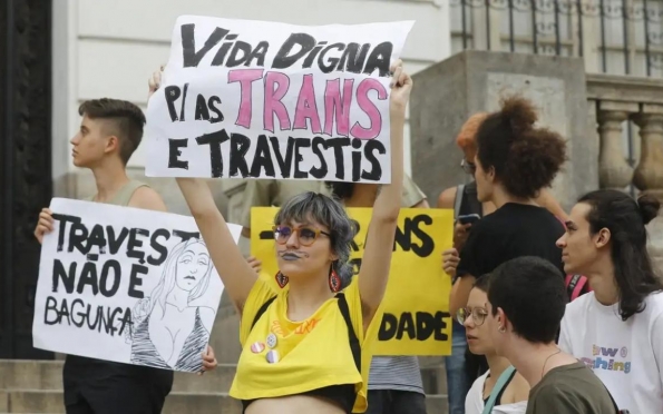 Novembro Azul deve incluir mulheres trans, defendem urologistas