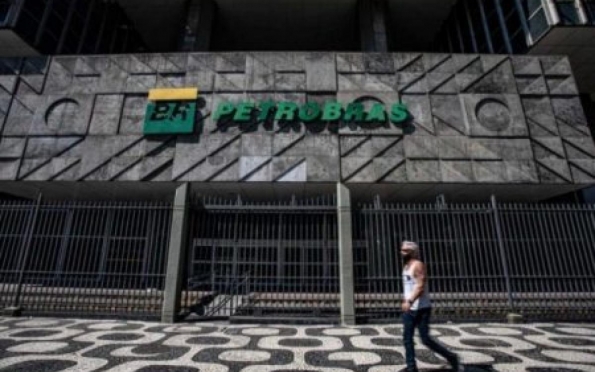 Agência de classificação de riscos eleva nota da Petrobras