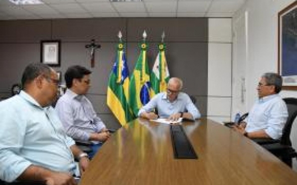 Aracaju sanciona leis que garantem melhorias ao transporte coletivo 