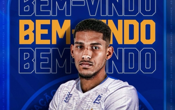 Confiança anuncia a contratação do volante Rodrigo Souza 
