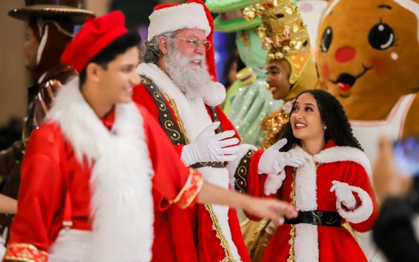 Papai Noel realiza desfile no shopping Riomar neste sábado (2)
