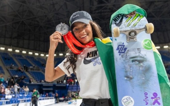 Rayssa Leal conquista medalha de prata no Mundial de Street