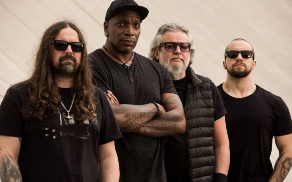 Sepultura anuncia o fim das atividades com turnê de despedida em 40 países