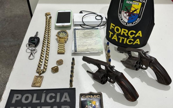 Três suspeitos são presos por porte ilegal de arma em Aracaju