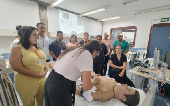 Boneco realístico auxilia na formação em saúde do Senac Sergipe