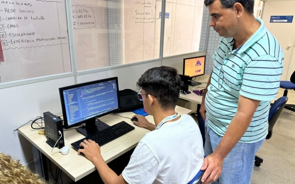 Estudantes da rede pública participam da fábrica de software do SergipeTec