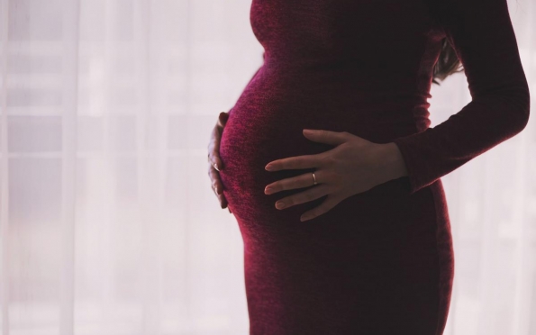 Mulher é autorizada a interromper gravidez por malformação fetal em Sergipe
