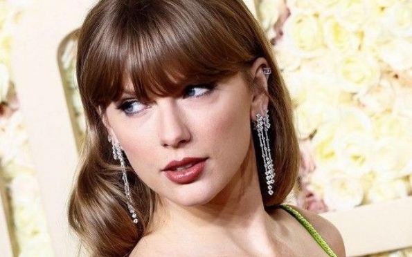 Taylor Swift abandona Globo de Ouro após piada de apresentador