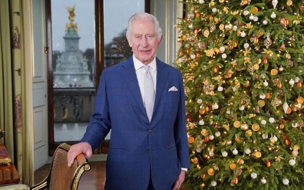 Aos 75 anos, o rei Charles III enfrenta um câncer 