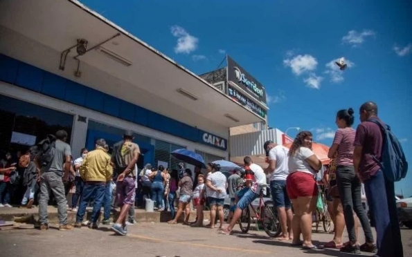 Bancos fecham durante carnaval e só reabrem na quarta-feira de cinzas