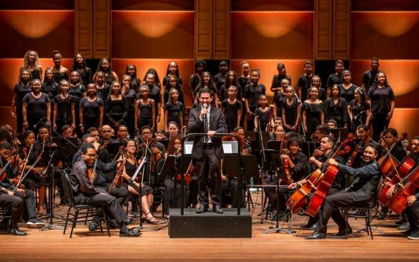 Orquestra Jovem comemora 10 anos com concerto no Teatro Tobias Barreto