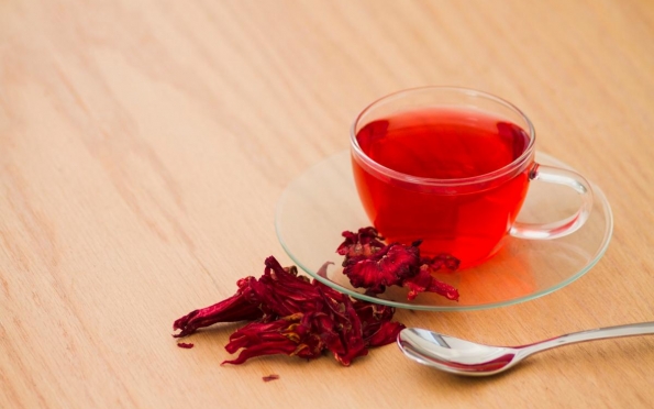 Afinal de contas, pode tomar chá de hibisco todos os dias?