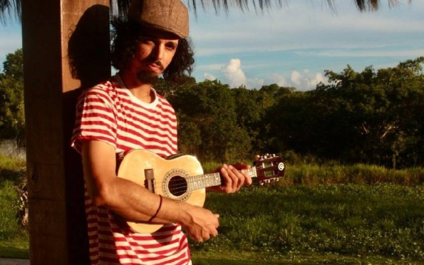 Danilo Duarte se junta aos Beneditos para apresentar canções autorais