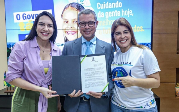 Fábio Mitidieri assina decreto que reserva 50% dos CCs para mulheres