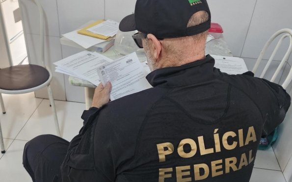 Operação da PF prende investigados por tráfico e lavagem de dinheiro em Sergipe