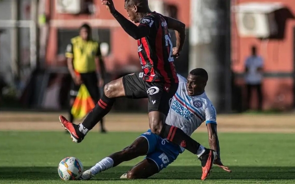 Vitória faz 3 a 2 de virada sobre Bahia em 1º jogo da final do Baianão