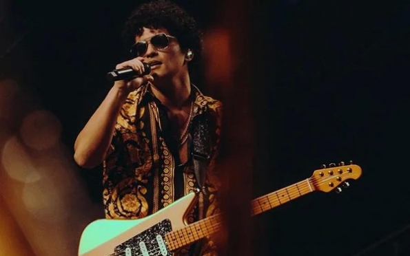 Bruno Mars anuncia shows em três estados do Brasil, em outubro