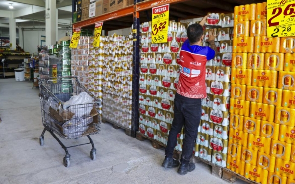 Arraiá do Povo aquece vendas do comércio de bebidas