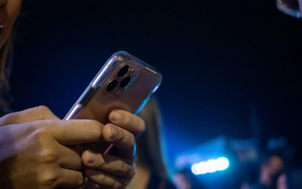 Sites que vendem celular irregular podem ter multa de até R$ 6 milhões