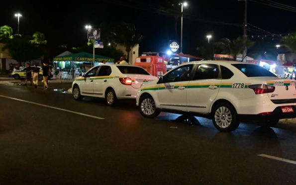 Taxistas e motoristas de aplicativos comemoram aumento da renda nos festejos