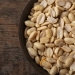 Festa junina: conheça os benefícios do amendoim e três receitas para as festas