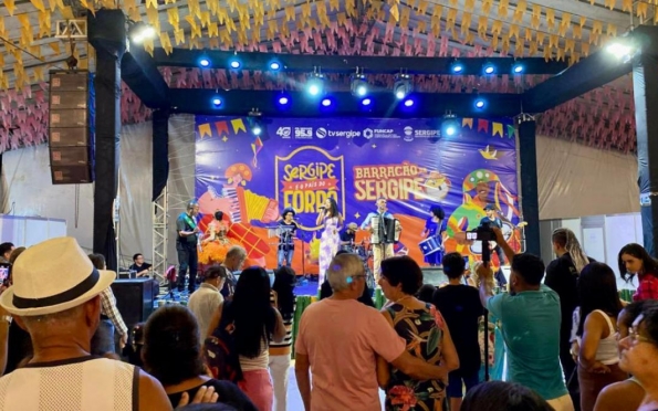 Fim de semana reúne forró tradicional e atrações culturais na Vila do Forró