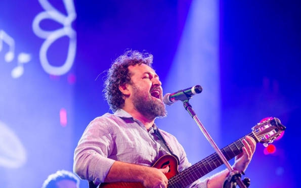 Heitor Mendonça e Banda celebram o mês do rock com show em Aracaju